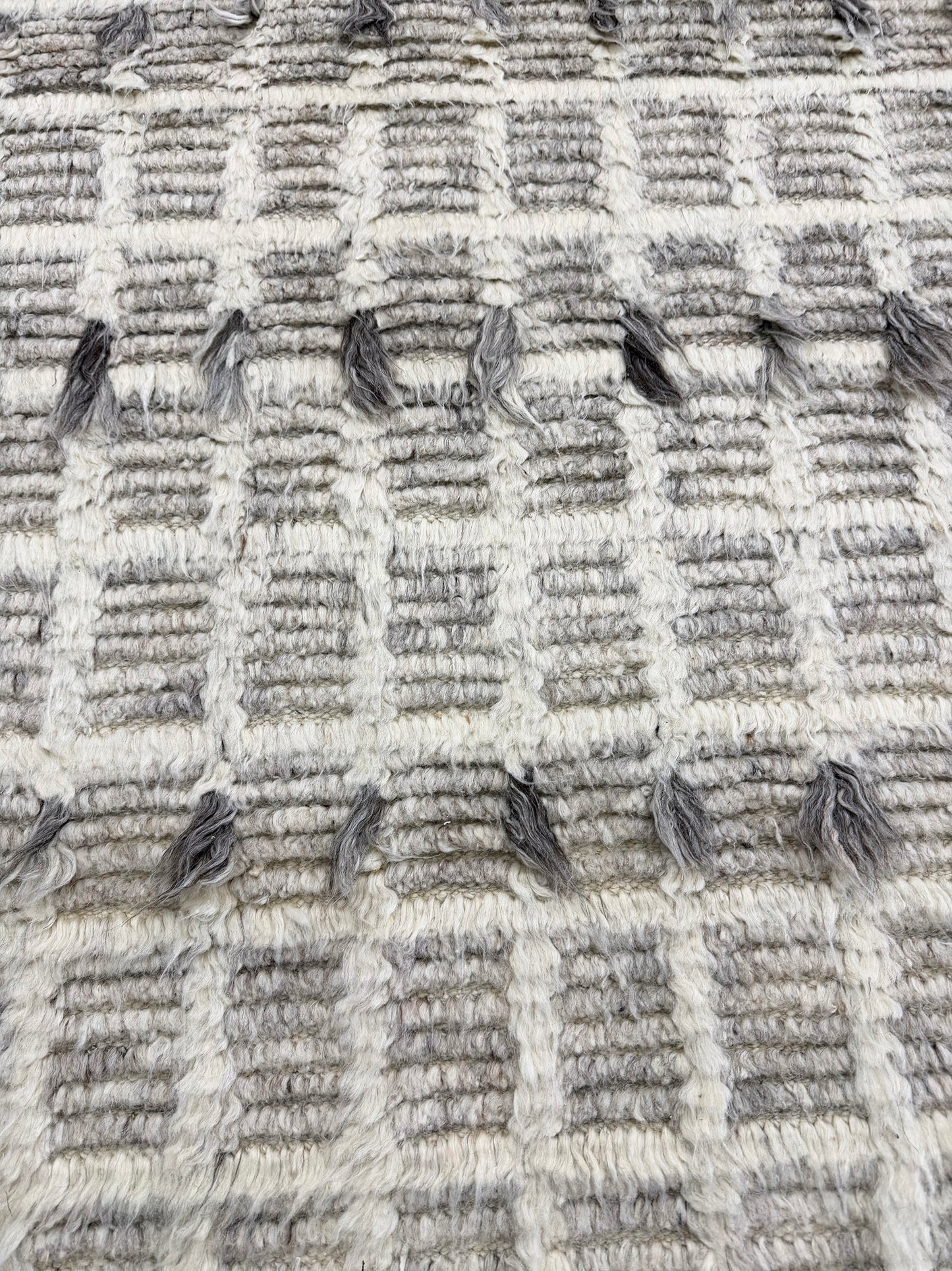 Amihan, Sahara Collection, Dove - close-up of weave texture and pile [#9]