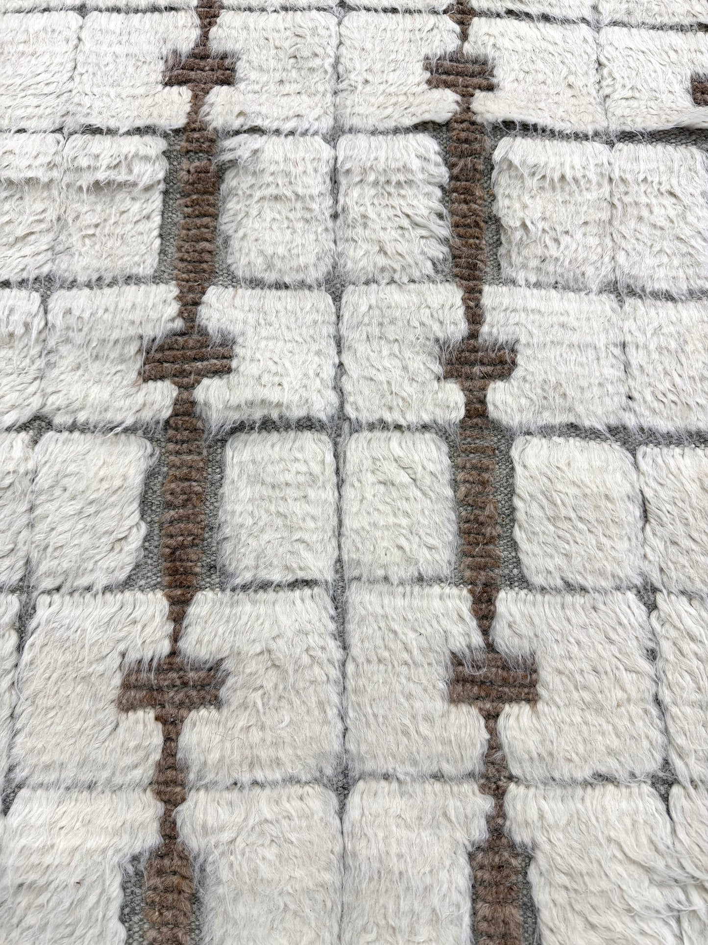 Ibis, Sandpiper Collection, Ivory Clay - close-up of weave texture and pile [#9]
