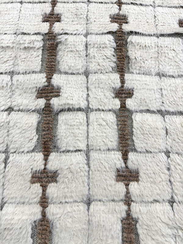 Ibis, Sandpiper Collection, Ivory Clay - close-up of weave texture and pile [#9]