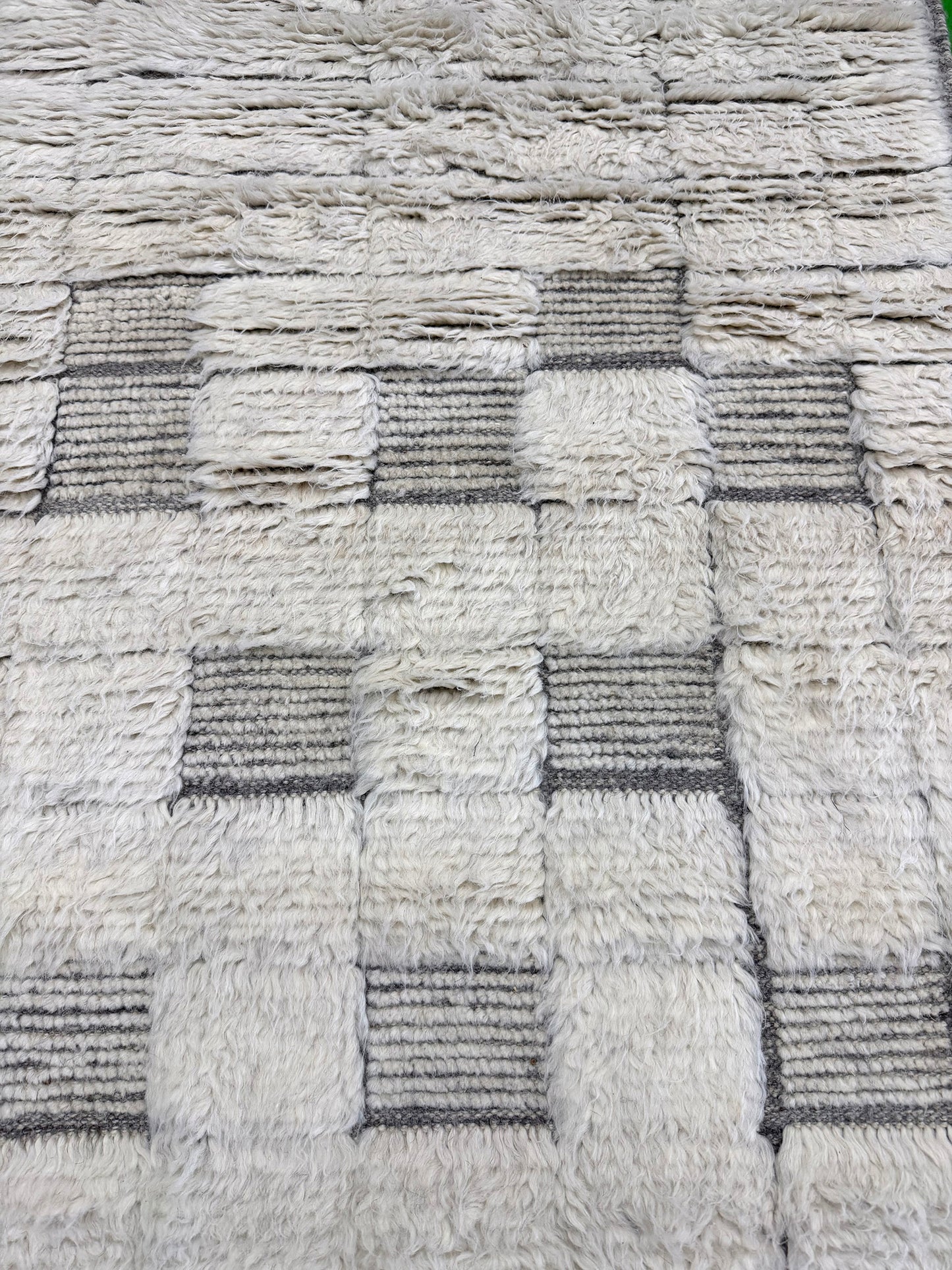 Heron, Sandpiper Collection, Ivory Silver - close-up of weave texture and pile [#2]