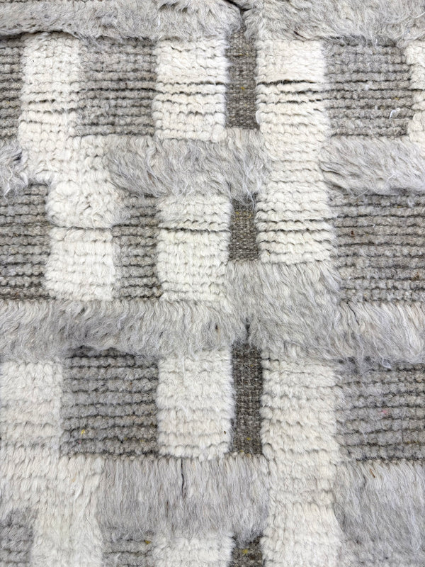 Bittern, Sandpiper Collection, Ivory Taupe - close-up of weave texture and pile [#6]