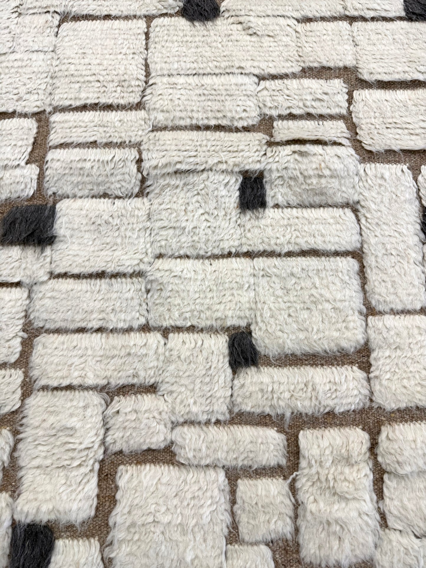 Avocet, Sandpiper Collection, Ivory Clay - close-up of weave texture and pile [#4]