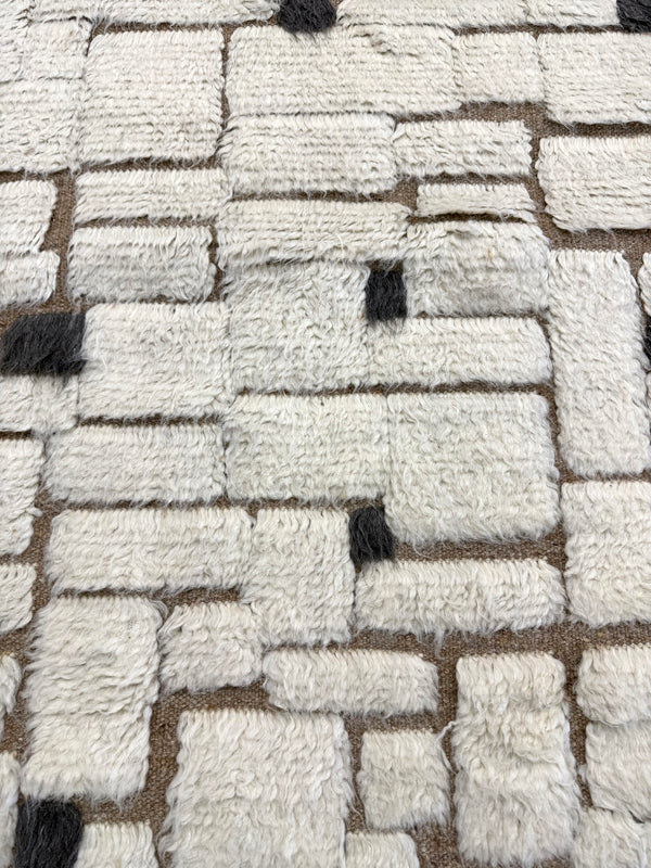 Avocet, Sandpiper Collection, Ivory Clay - close-up of weave texture and pile [#4]