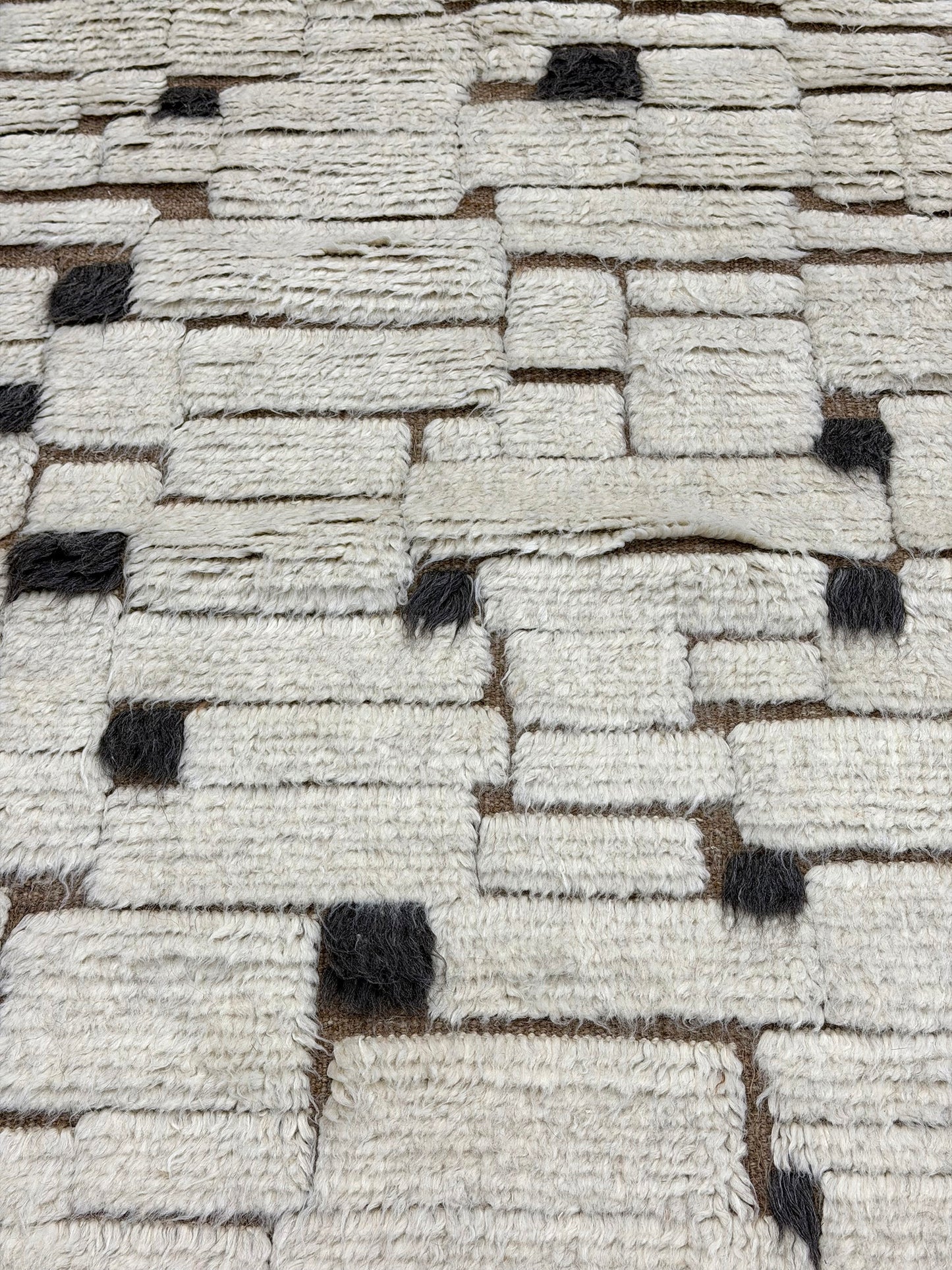 Avocet, Sandpiper Collection, Ivory Clay - close-up of weave texture and pile [#7]
