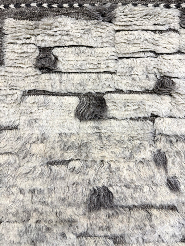 Avocet, Sandpiper Collection, Silver - close-up of weave texture and pile [#3]