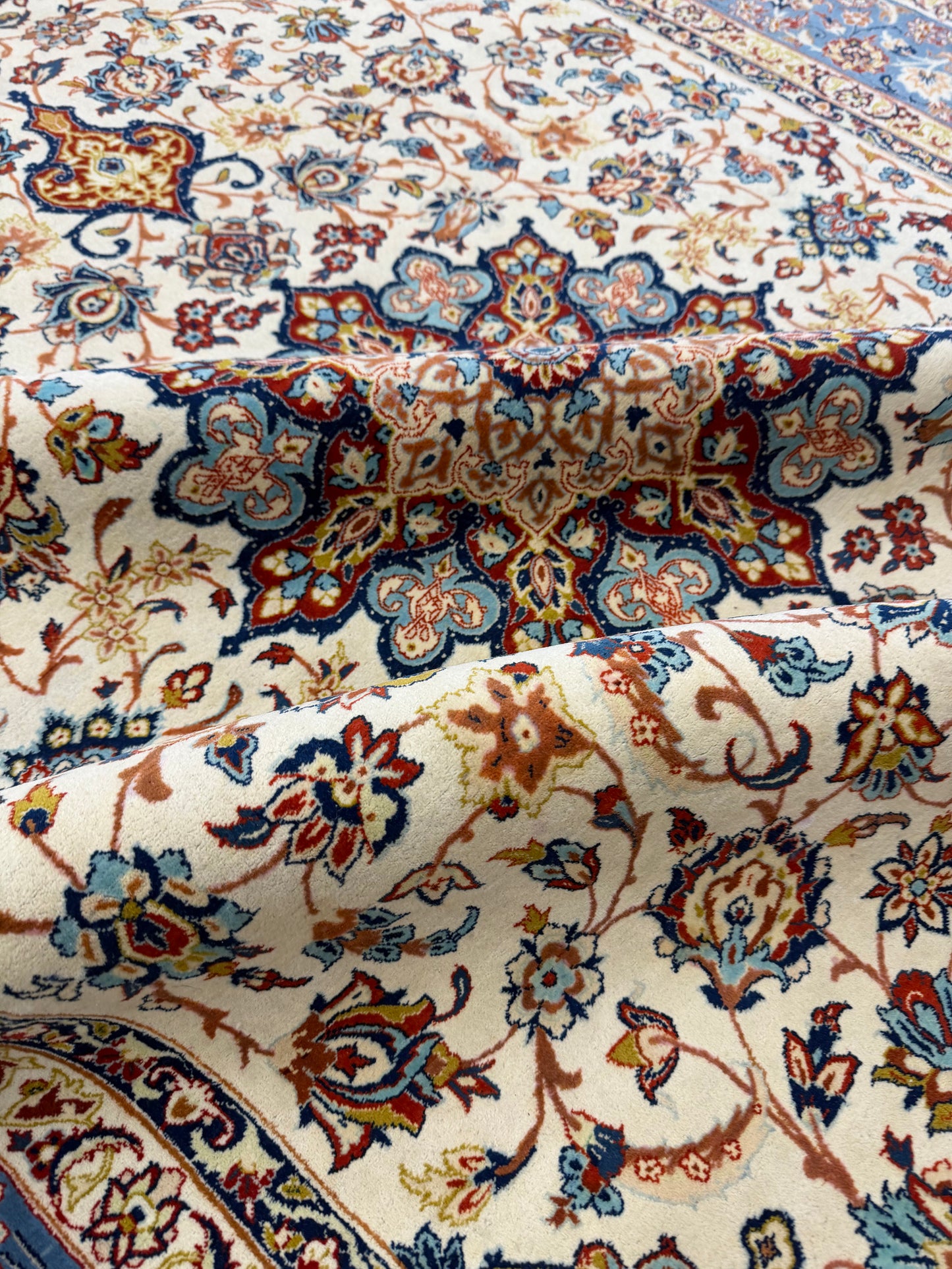 Ex-Fine Vintage Persian Isfahan
