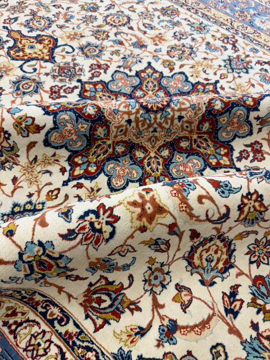 Ex-Fine Vintage Persian Isfahan