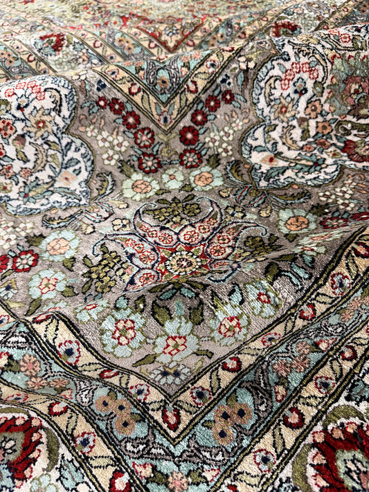 Pure Silk Chinese Hereke
