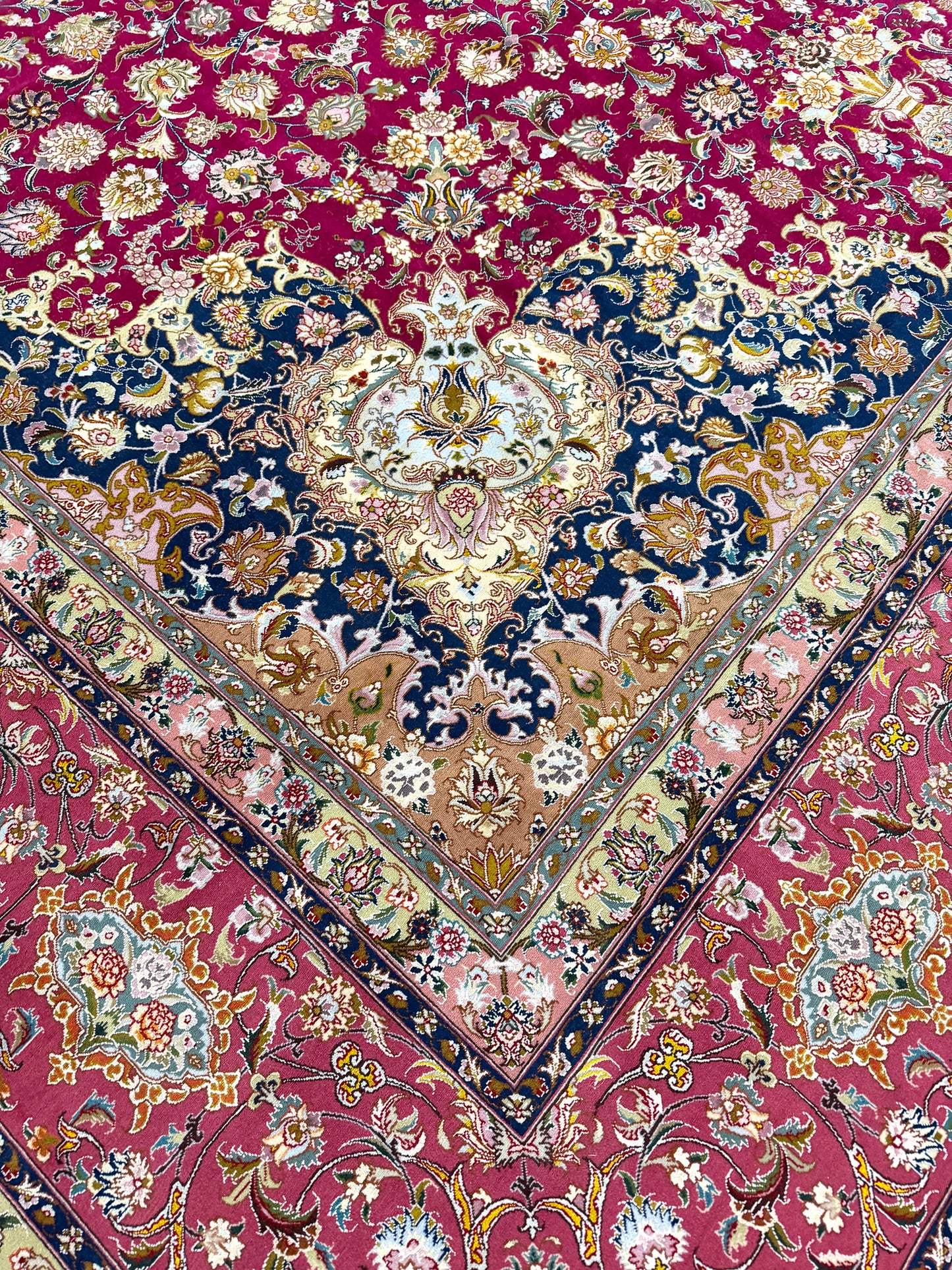 Fine Persian Tabriz Maralan