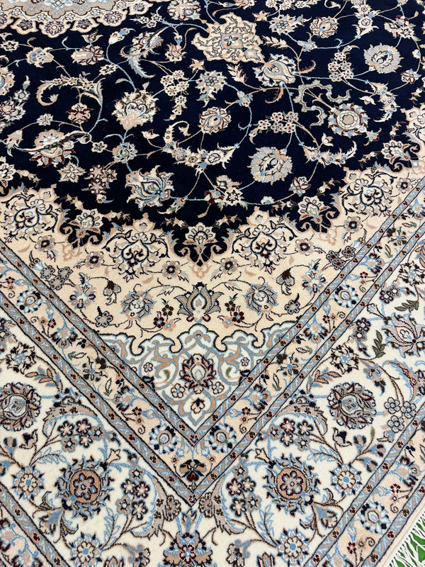 Vintage Ex-Fine Persian Nain