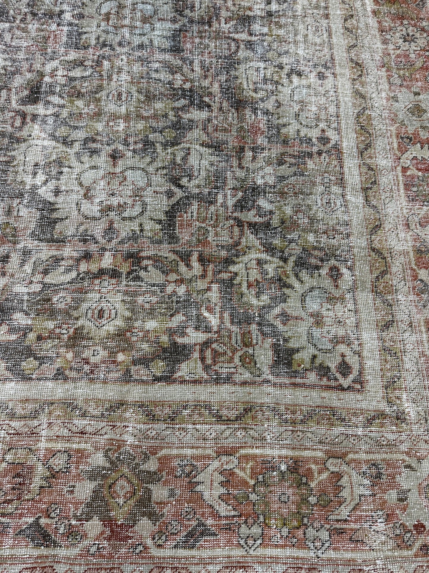 Antique Persian Sultanabad