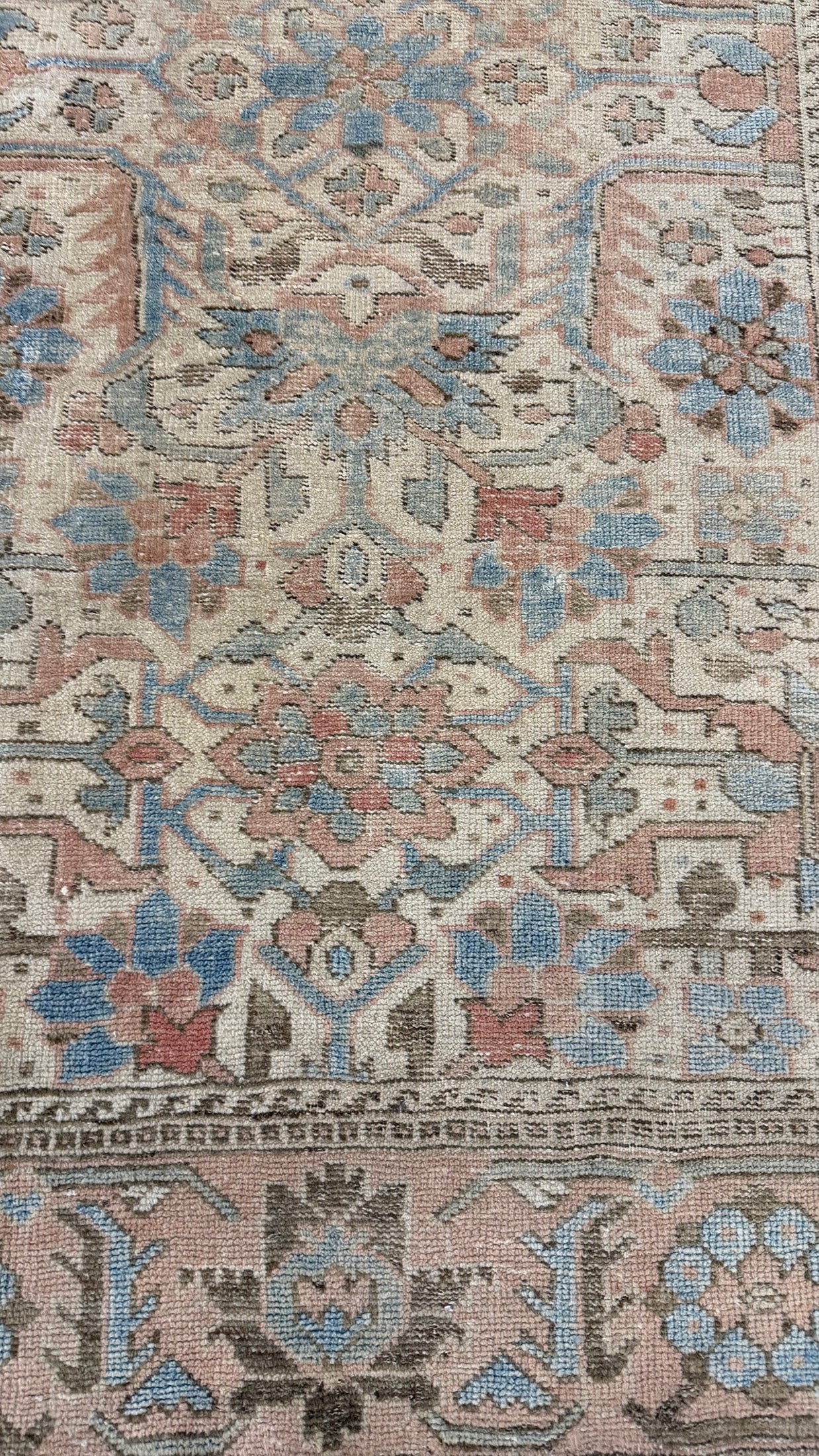 Antique Persian Sultanabad