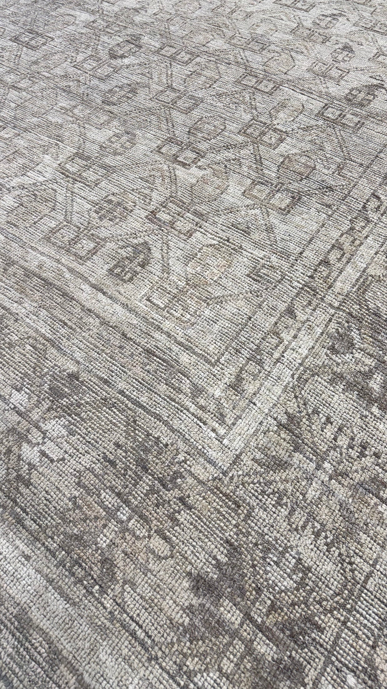 Malayer Seasons, Domicile Collection, Silver