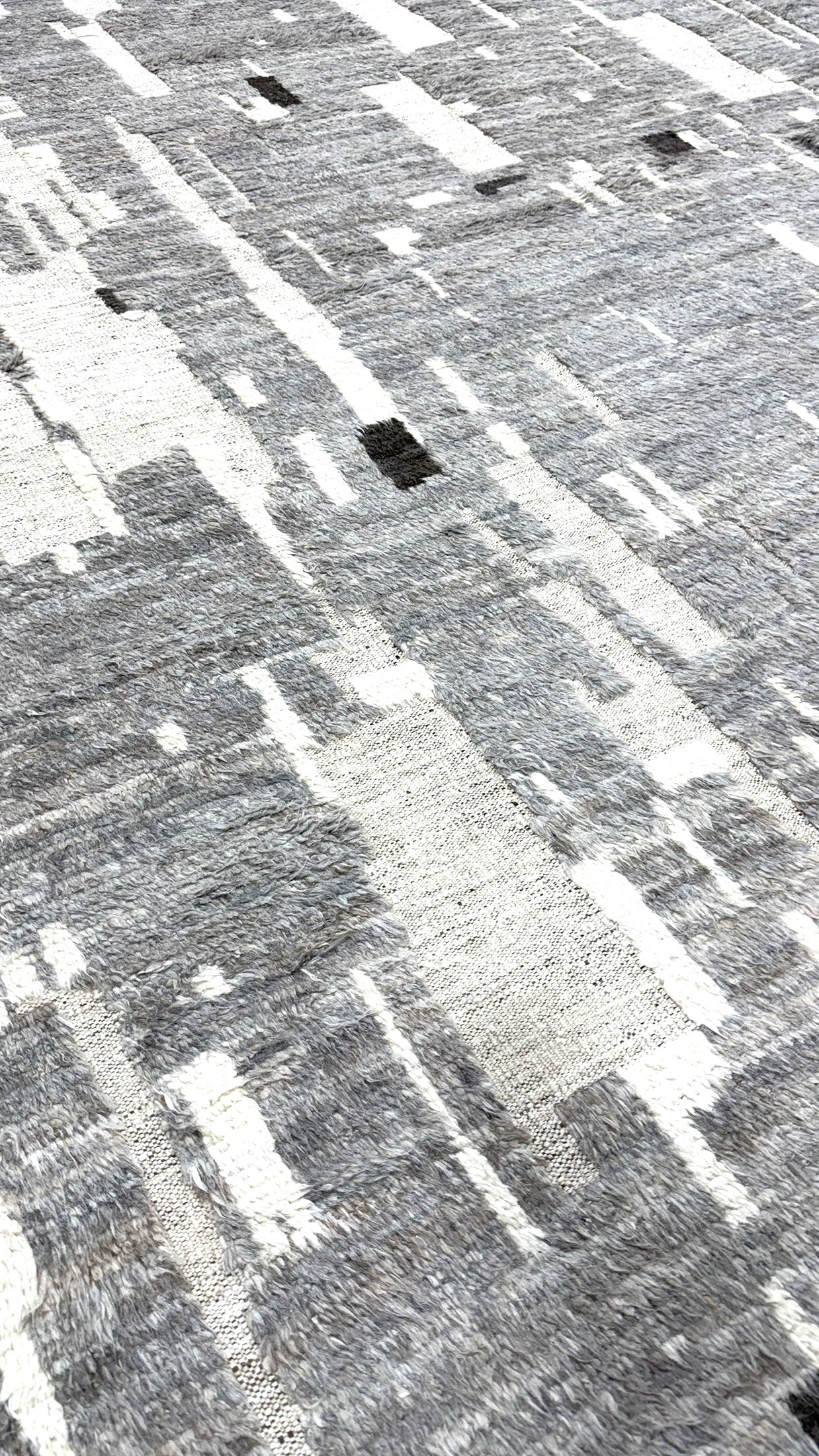 Ayrad, Atlas Collection, Silver