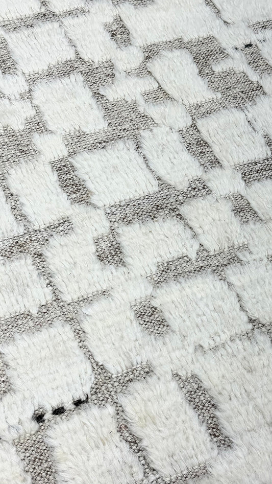 Anzade Runner, Haute Bohemian, Ivory