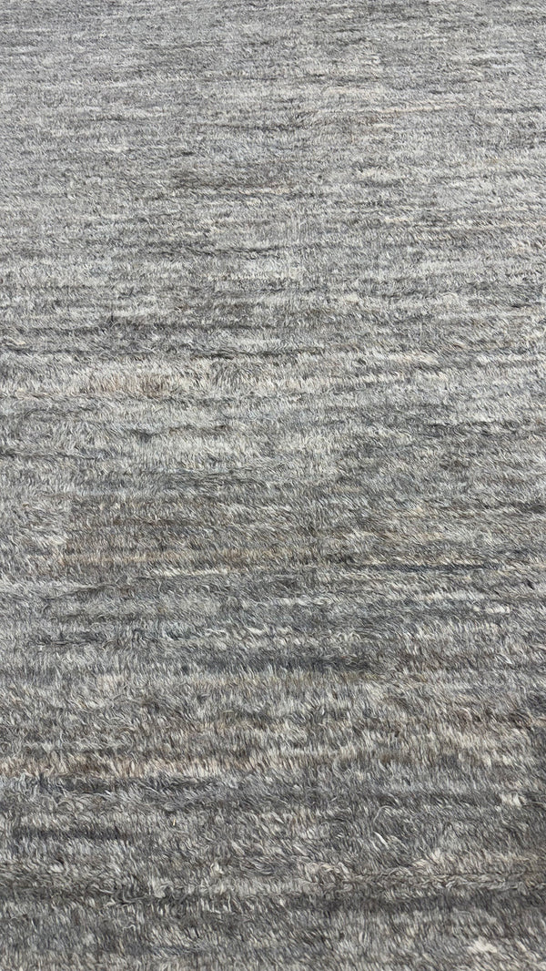 Gregale, Haute Bohemian, Gray