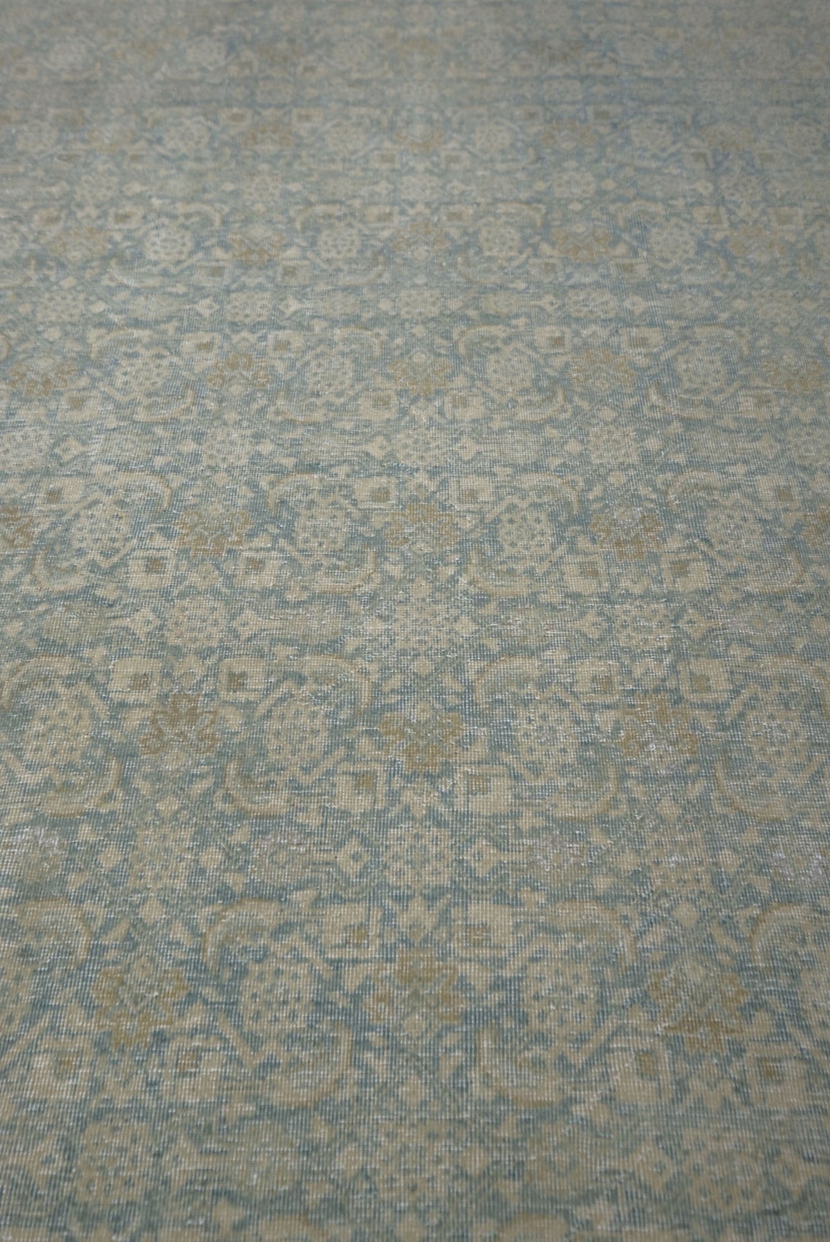 Antique Persian Mahal