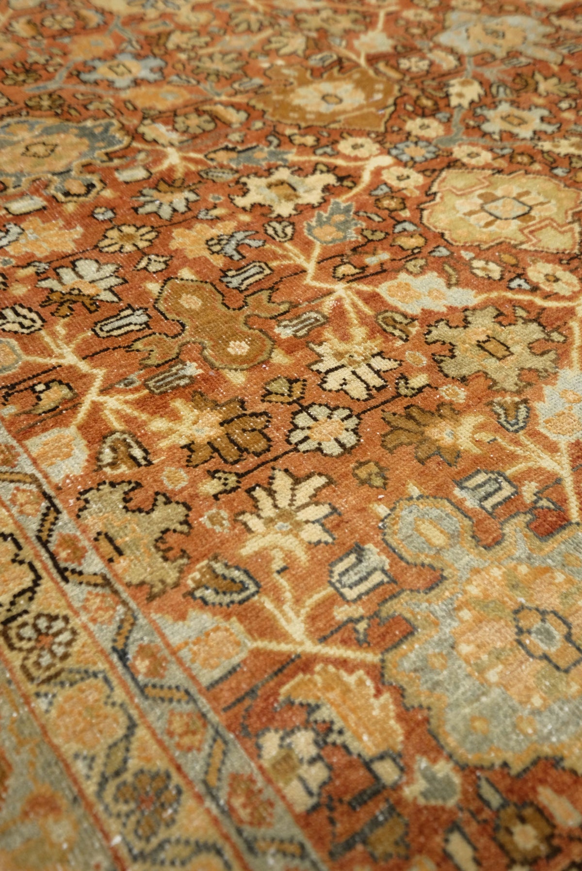 Antique Persian Mahal