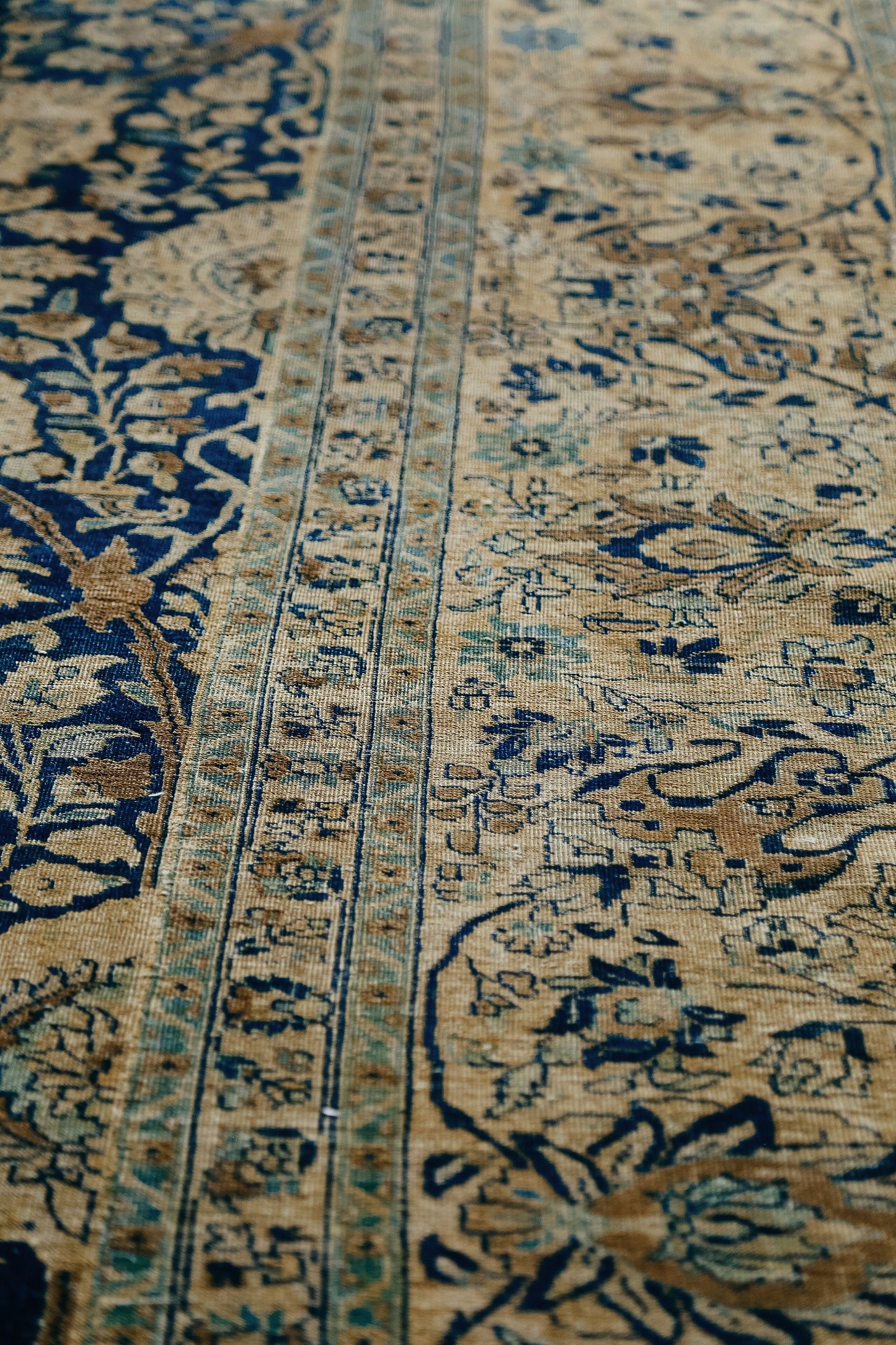 Antique Persian Tabriz 57429