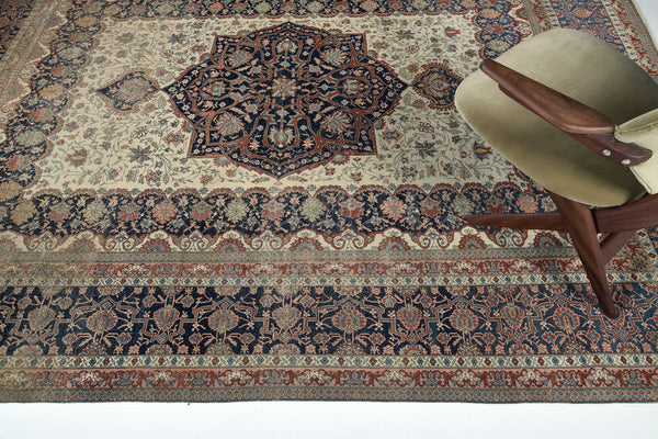 Antique Fine Persian Kashan Mohtasham Rug 57499 - close-up of weave texture and pile