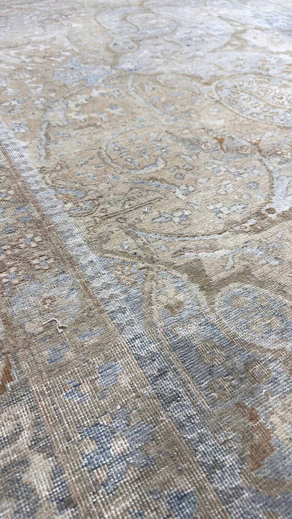 Vintage Persian Tabriz Rug Medallion  Design 57539