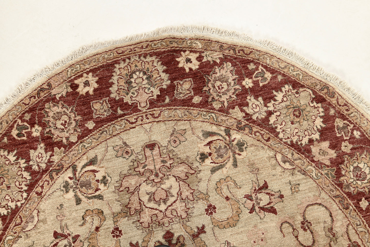 Natural Dye Sultanabad Revival Round Rug