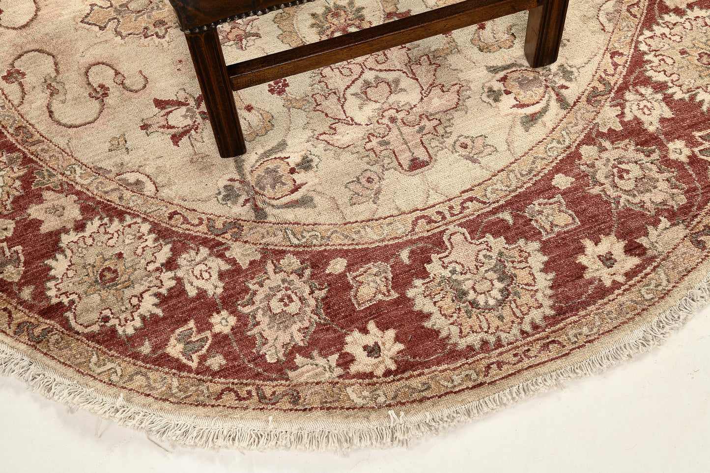 Natural Dye Sultanabad Revival Round Rug