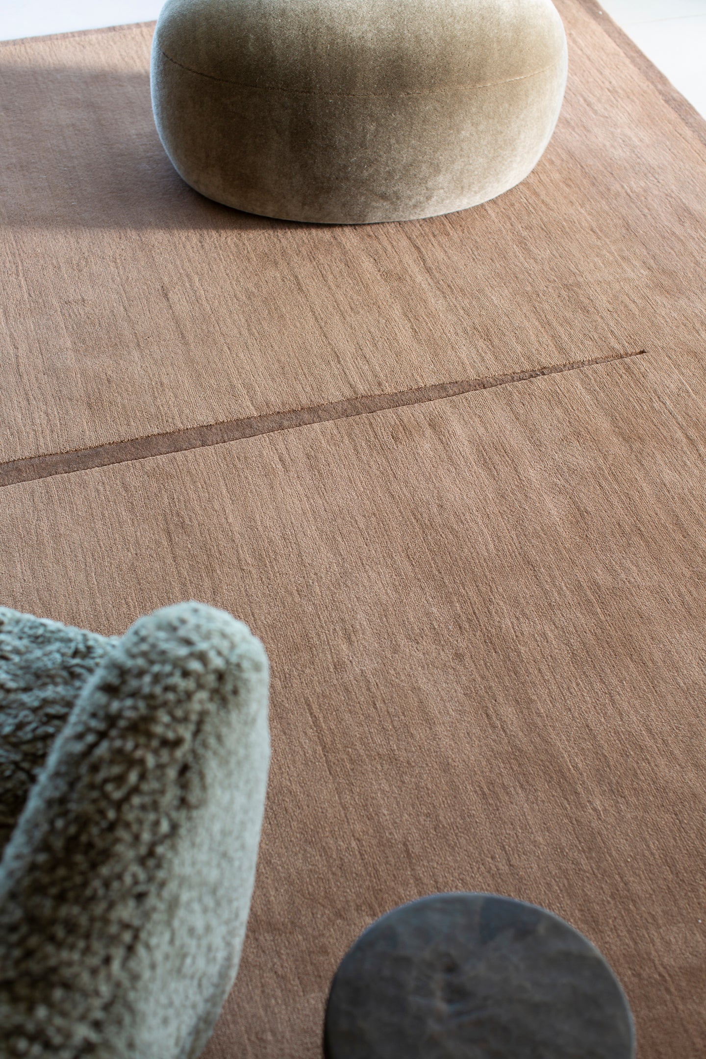 HÃ¤n.01 by Jenni Lauri, Clay 2 - close-up of weave texture and pile