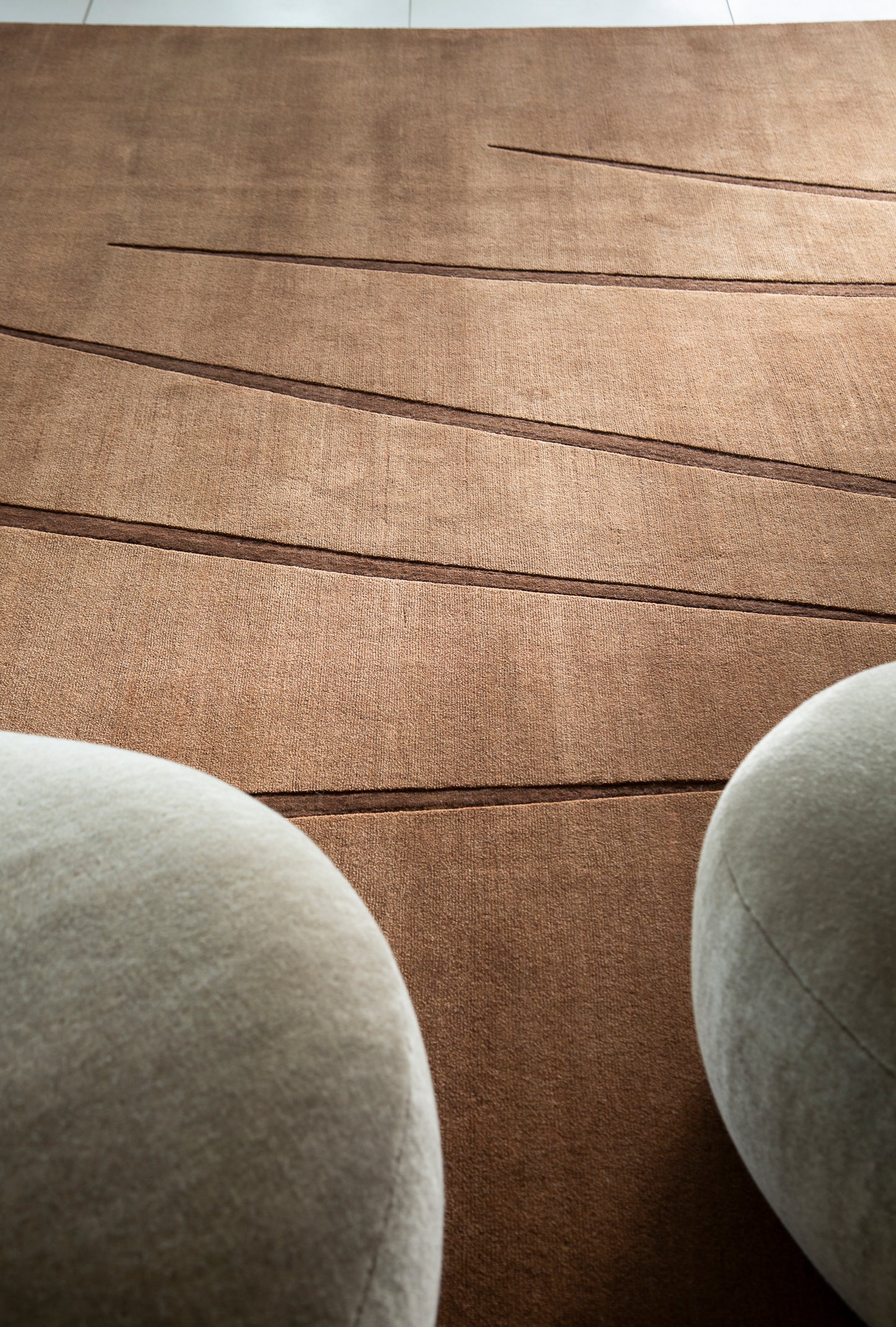 HÃ¤n.03 by Jenni Lauri, Cognac - close-up of weave texture and pile