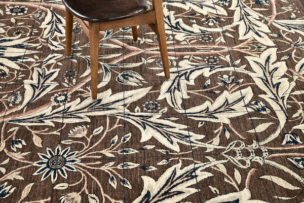 Natural Dye William Morris Design Rug - detailed border and fringe