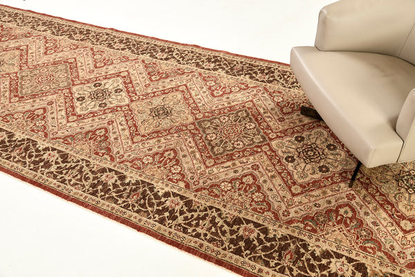 Natural Dye Farahan Design Runner Bliss Collection - narrow runner - close-up of weave texture and pile