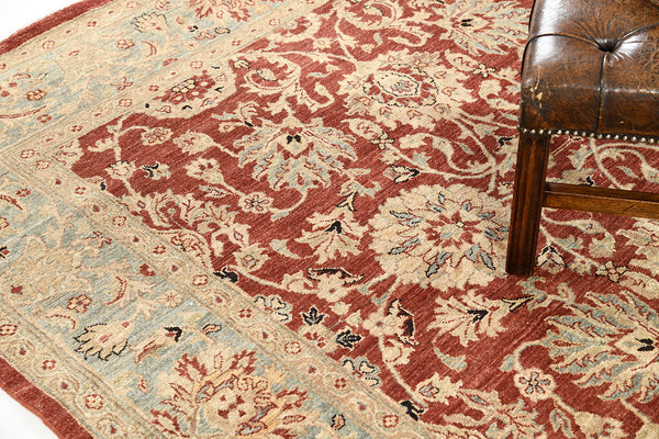 Natural Dye Sultanabad Revival Square Rug - artisan revival weave - close-up of weave texture and pile [#5]