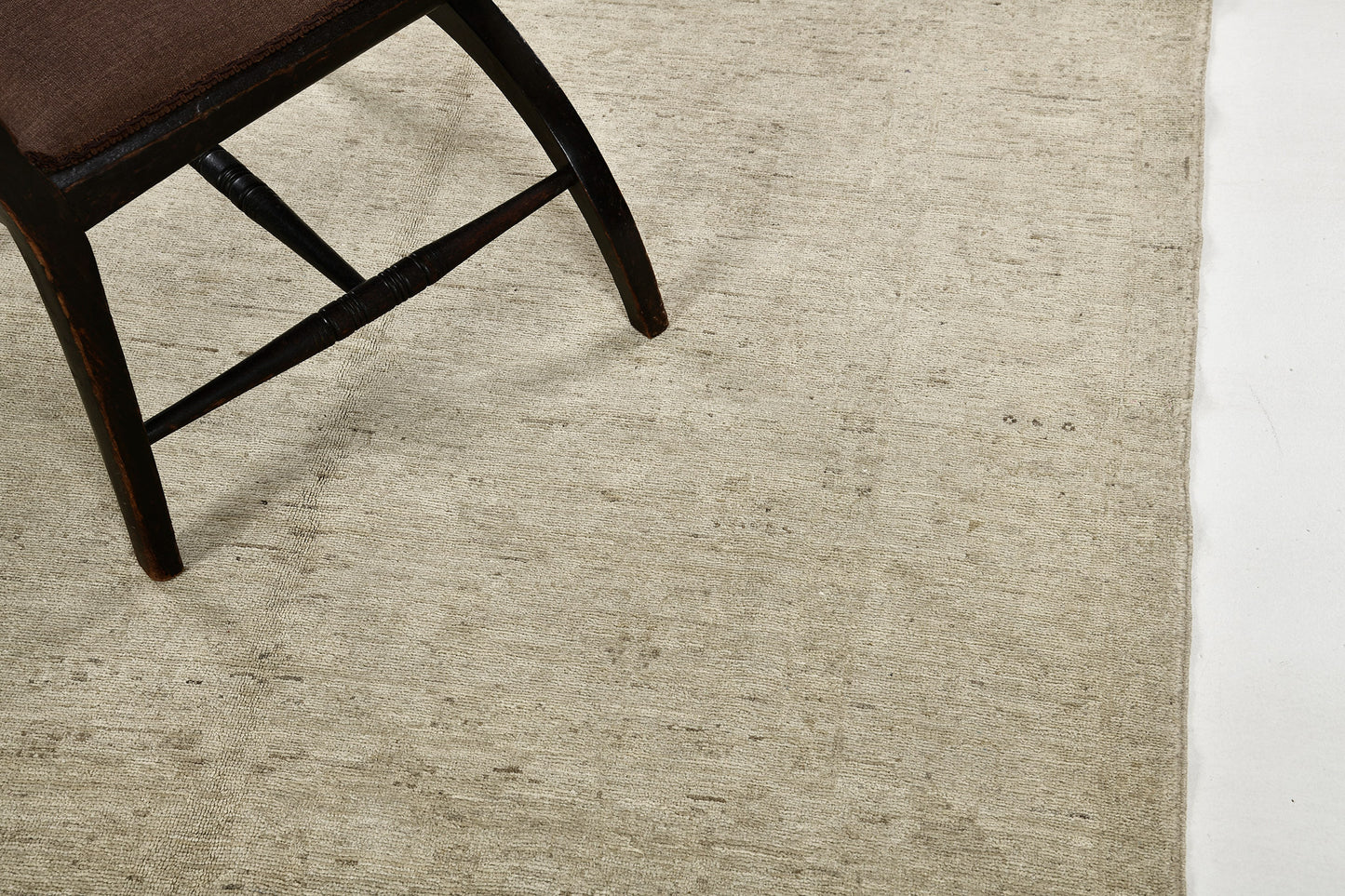 Vintage Style Sultanabad Design Rug