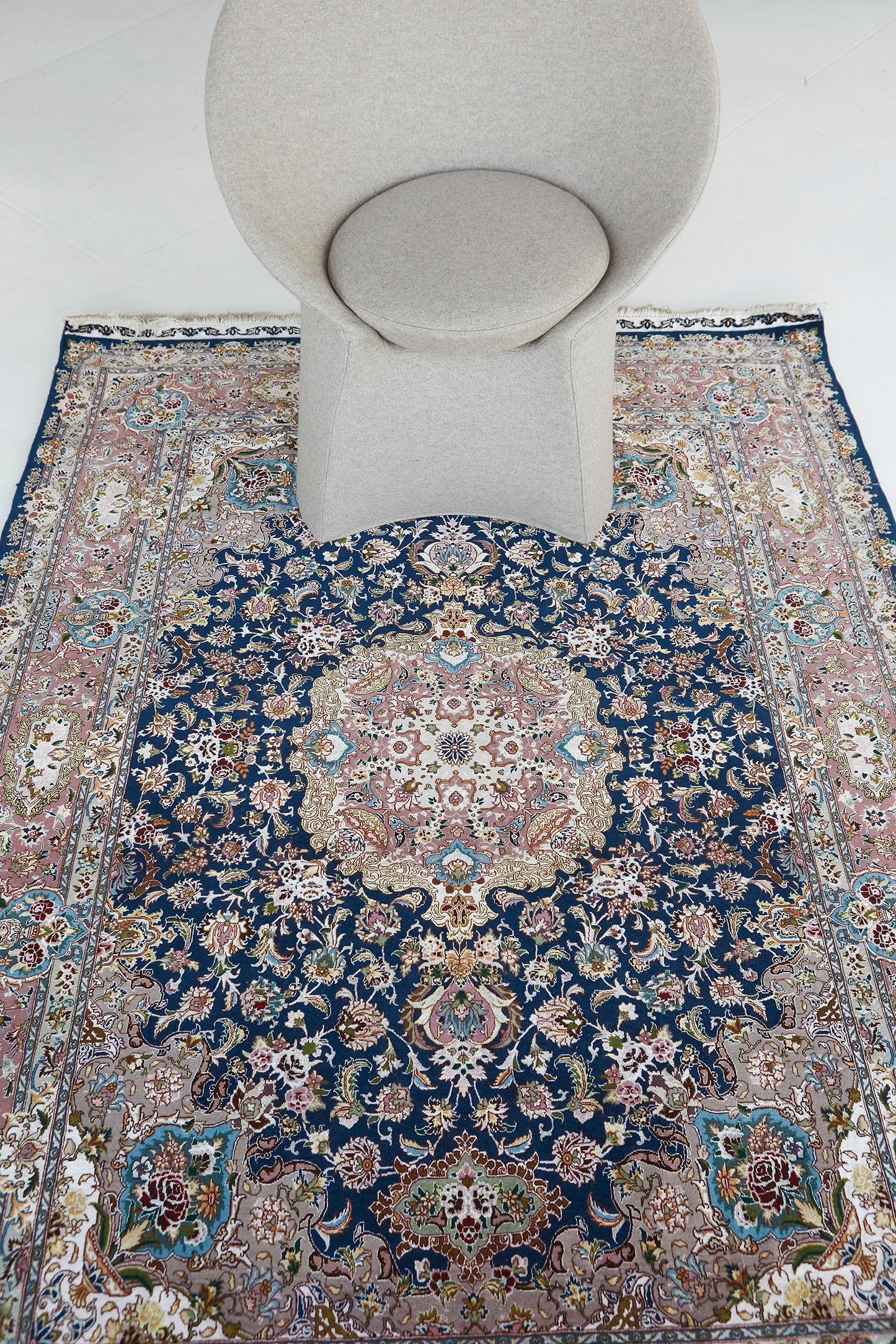 Fine Persian Tabriz Rug 11063