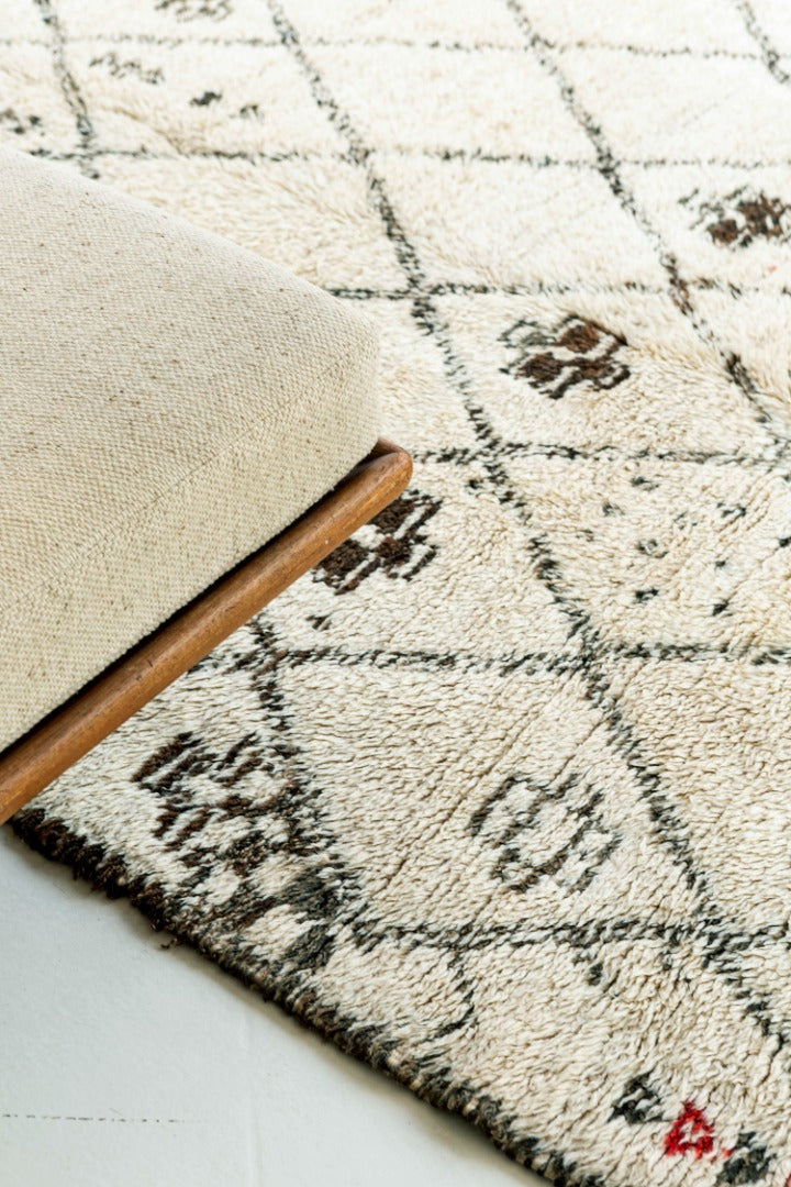 Modern Rug Image 8285 Moroccan Rug Middle Atlas Tribe Atlas Collection