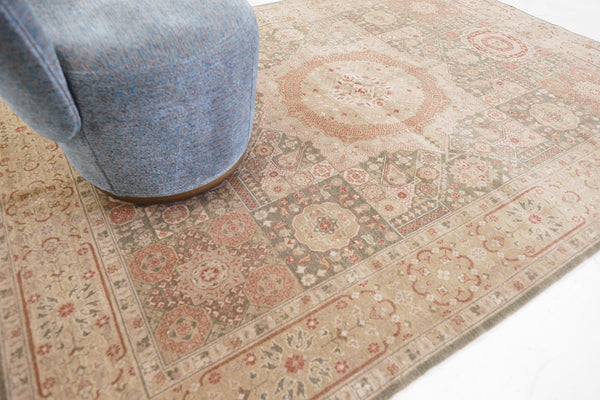 Natural Dye Mamluk Revival Bliss Collection - artisan revival weave - close-up of weave texture and pile