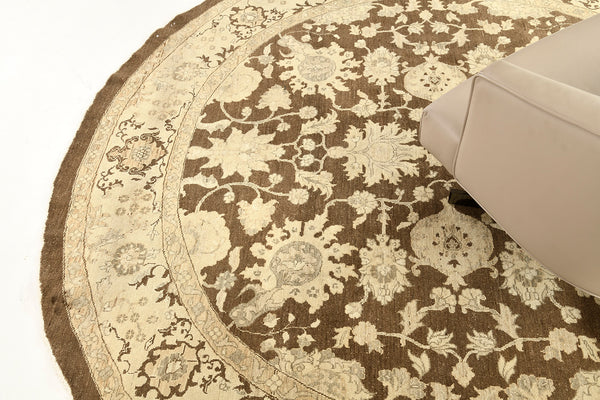 Vintage Style Sultanabad Revival Round Rug - artisan revival weave - close-up of weave texture and pile [#12]