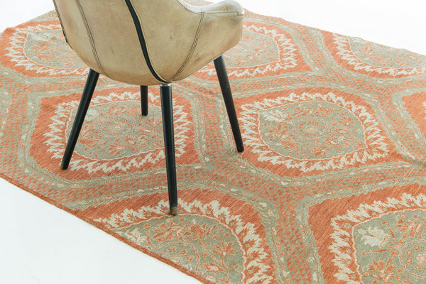 Natural Dye Transitional Style Arts and Crafts Rug - detailed border and fringe (2)