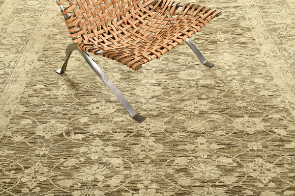 Vintage Style Mahal Revival Rug - artisan revival weave - close-up of weave texture and pile [#1]