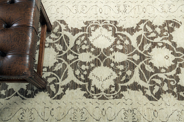 Vintage Style Tabriz Design Runner - narrow runner - close-up of weave texture and pile