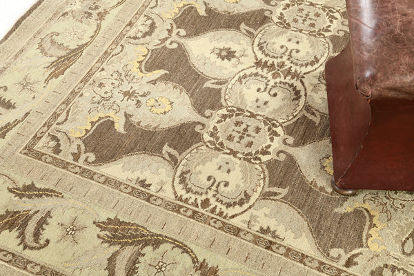 Vintage Style Arts and Crafts Design Rug - detailed border and fringe [#6]