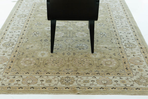 Natural Dye Classic Tabriz Design Rug Fable Collection - close-up of weave texture and pile