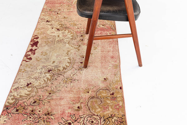 Vintage Turkish Anatolian - hand-knotted in Turkey - full length showing color variation [#11]