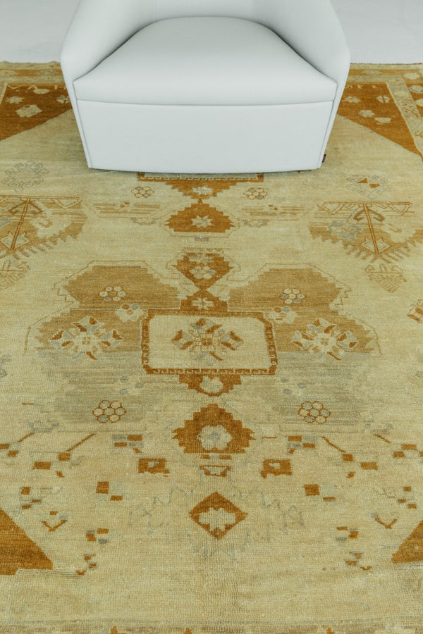 Vintage Turkish Anatolian Rug - hand-knotted in Turkey - overhead flat lay view [#113]
