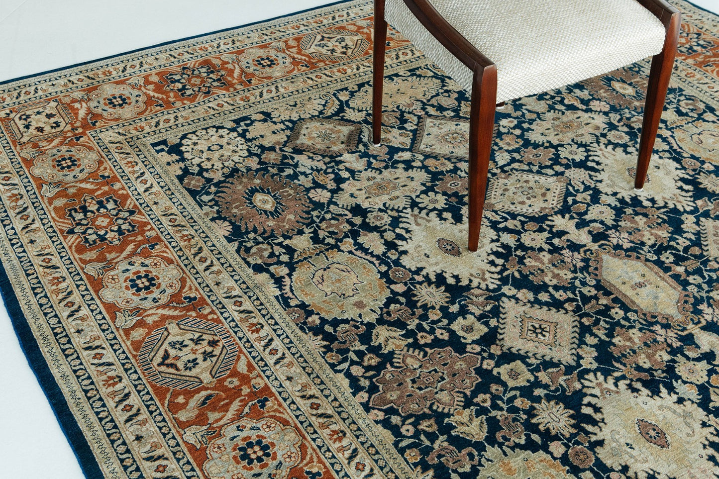 Natural Dye Sarouk Farahan Style Rug D5200 Fable