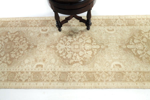 Vintage Style Tabriz Design Rug - close-up of weave texture and pile [#2] (3)