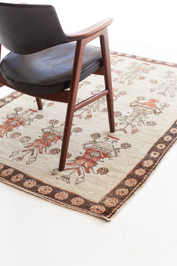 Vintage Turkish Anatolian Rug - hand-knotted in Turkey - detailed border and fringe [#108]