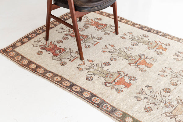 Vintage Turkish Anatolian Rug - hand-knotted in Turkey - close-up of weave texture and pile [#108]