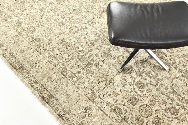 Vintage Style Tabriz Hadji Jallili Rug - close-up of weave texture and pile