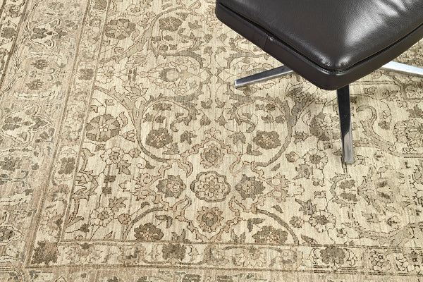 Vintage Style Tabriz Hadji Jallili Rug - overhead flat lay view